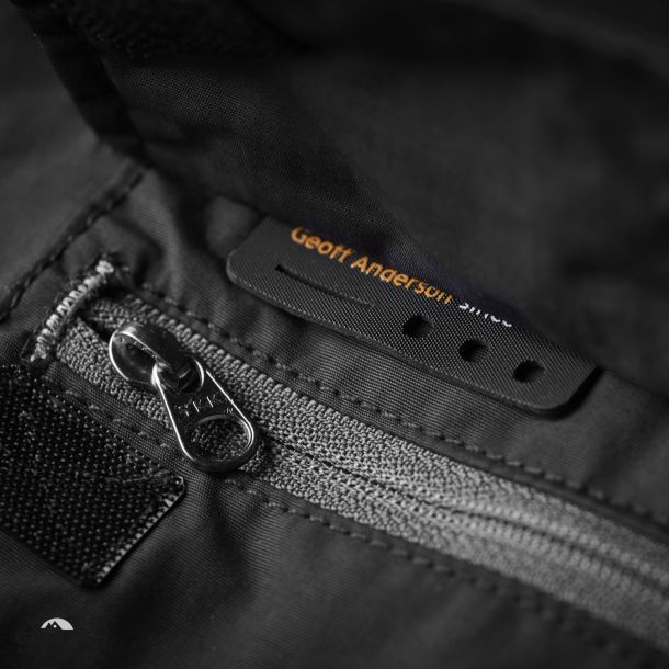 Urus Basis Svart Jumbo X